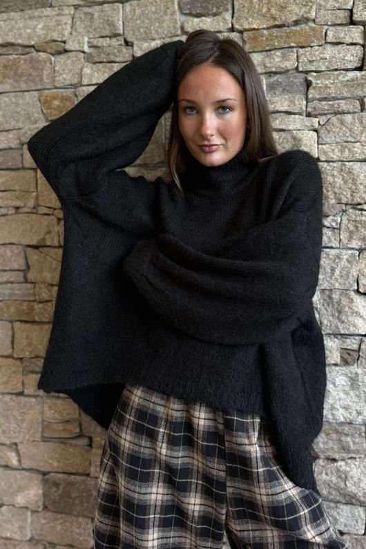 Sadaka Batwing Knit Black